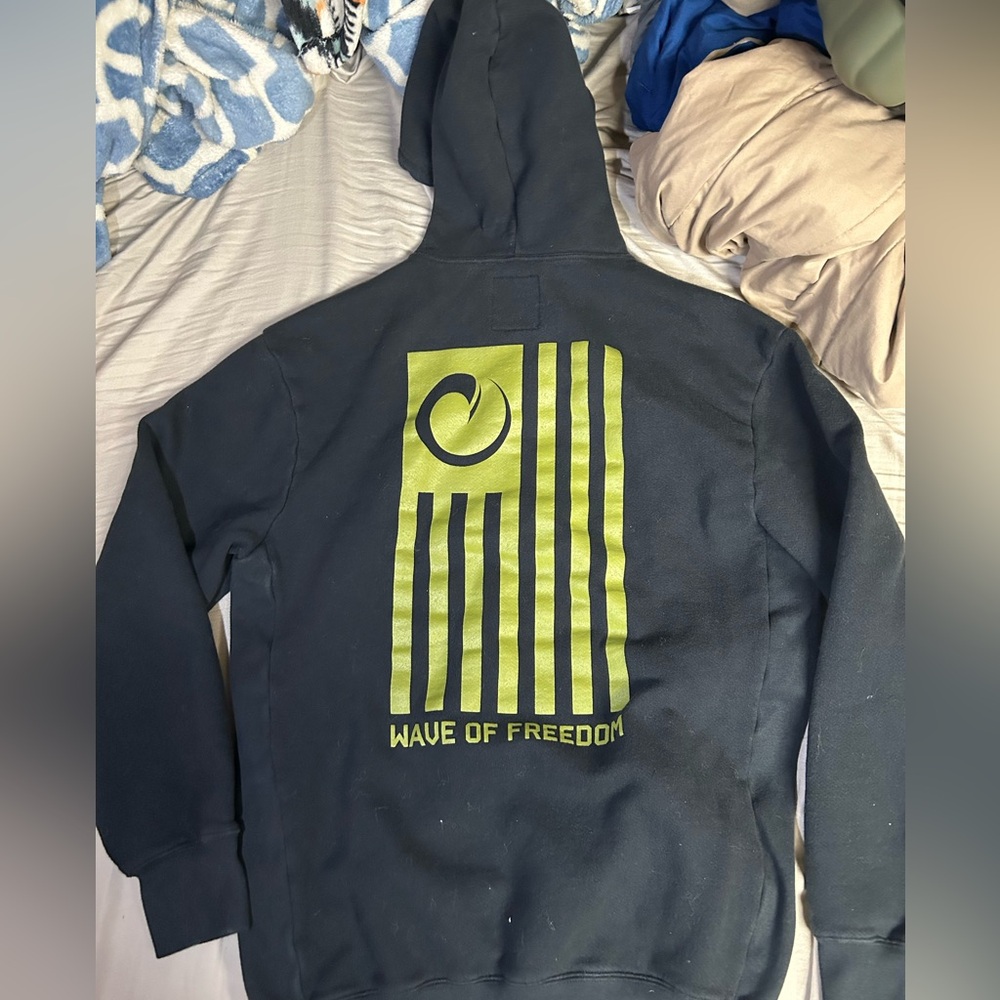 Origin USA 100 grain hoodie. Men’s size Large.